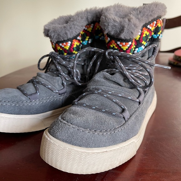 Tom’s size 6 - Picture 5 of 5